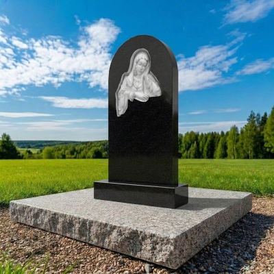 С барельефом